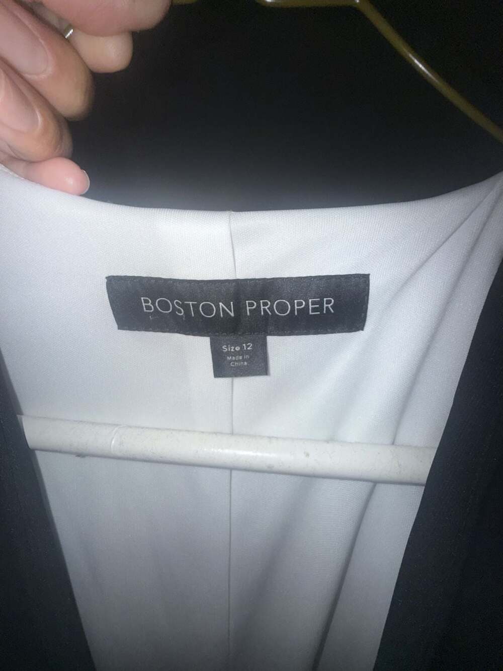 Boston Proper - Picture 4 of 8
